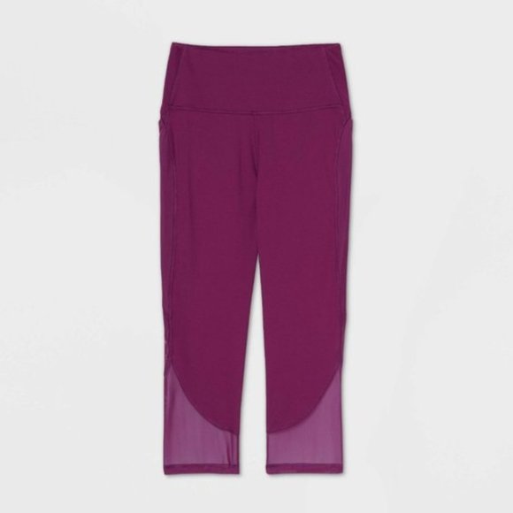 All in Motion Capri Leggings Women's Contour Curvy, Magenta Size Small - Picture 1 of 4